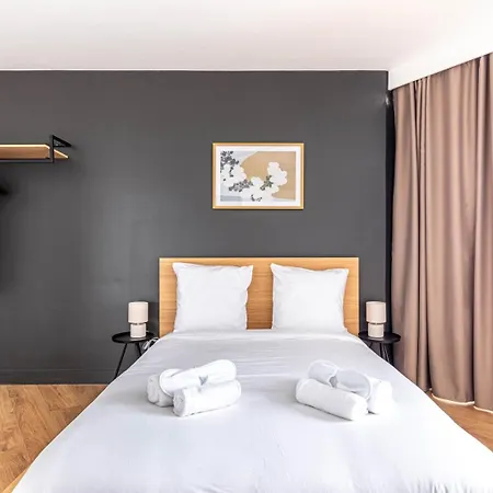 Guestready - Black Pearl Close To The Metro