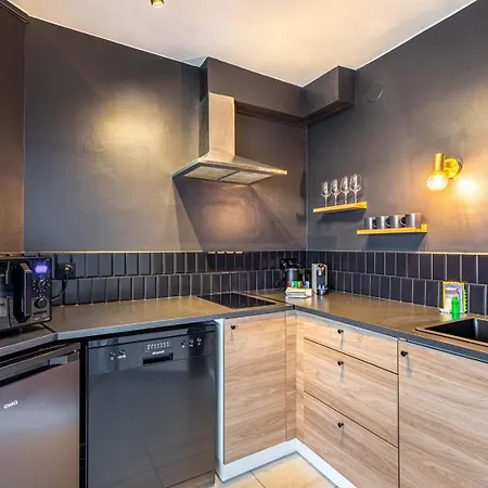 Guestready - Black Pearl Close To The Metro Apartment